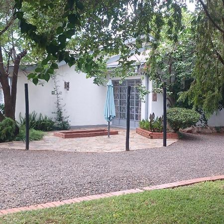 Driftwood Boutique Bed And Breakfast Lobatse Zewnętrze zdjęcie