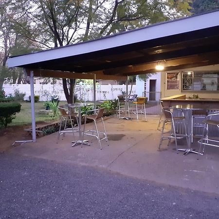 Driftwood Boutique Bed And Breakfast Lobatse Zewnętrze zdjęcie