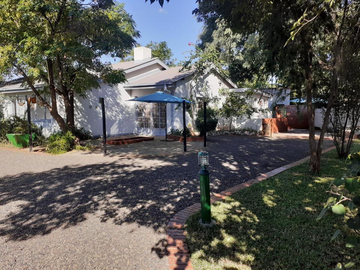 Driftwood Boutique Bed And Breakfast Lobatse Zewnętrze zdjęcie