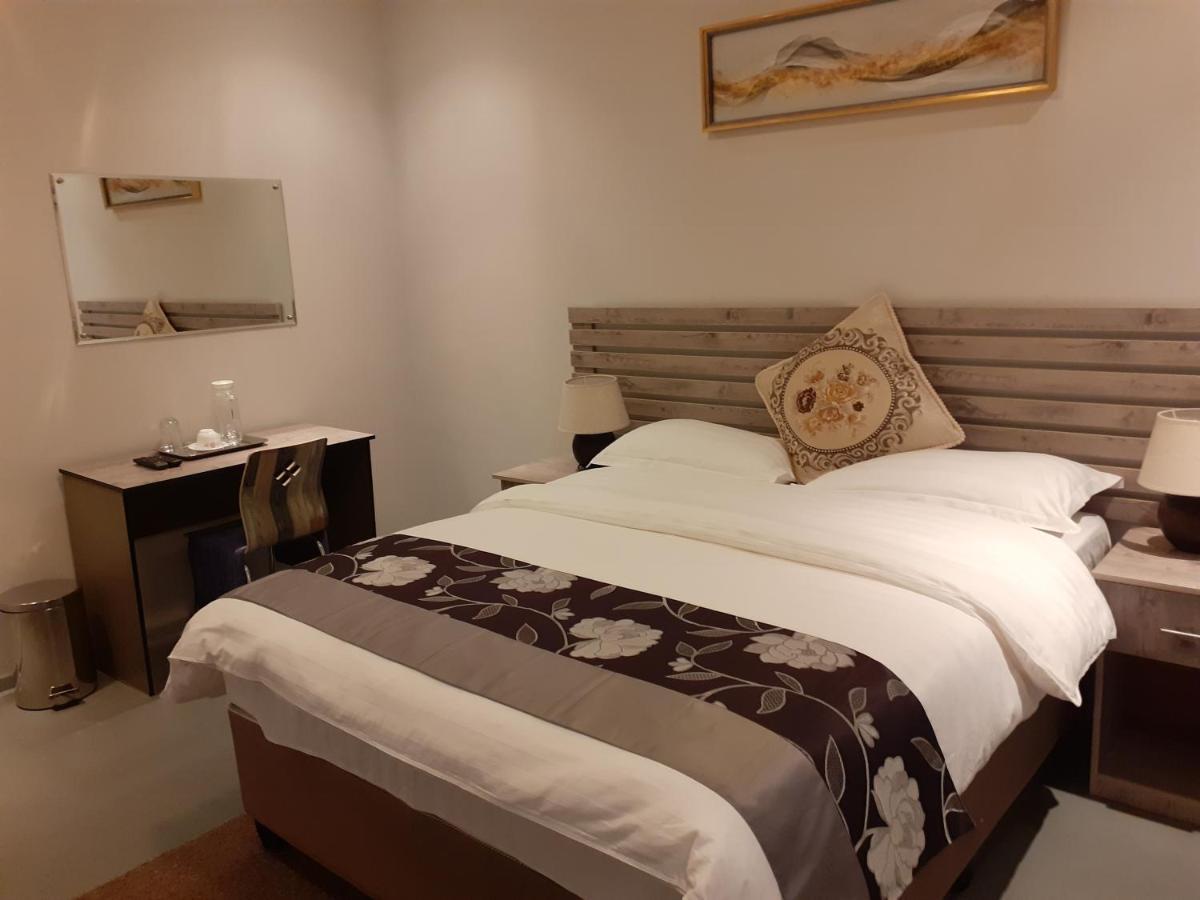 Driftwood Boutique Bed And Breakfast Lobatse Zewnętrze zdjęcie