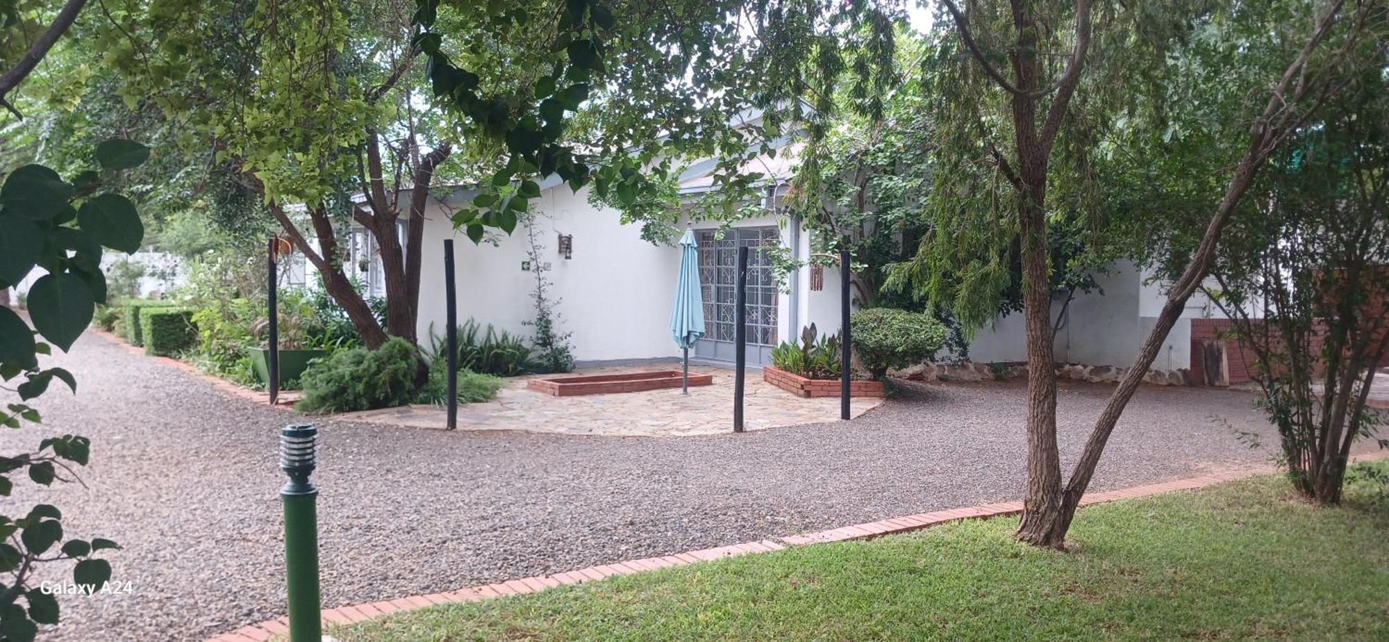Driftwood Boutique Bed And Breakfast Lobatse Zewnętrze zdjęcie